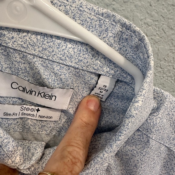 LN Men's Calvin Klein Steel+ Dress Shirt 15 32/33 - Medium - Picture 2 of 4